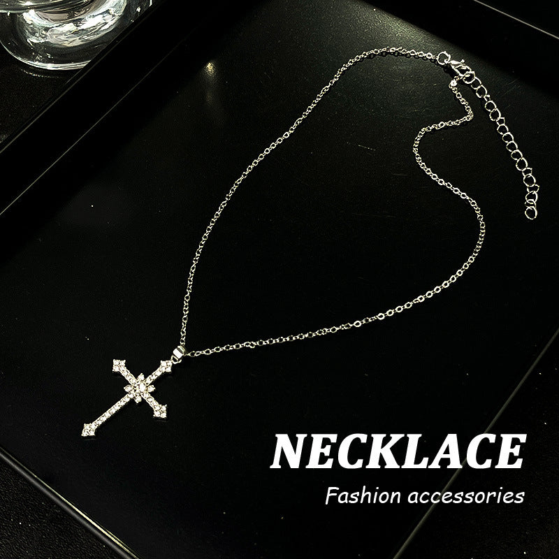 2024 Summer New Fashion Neck Chain Full Diamond Star Cross Necklace Cold Wind Sweet Cool Flash Diamond Pendant Neck Chain